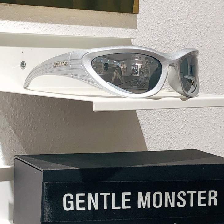 Picture of Gentle Monster Sunglasses _SKUfw65330620fw